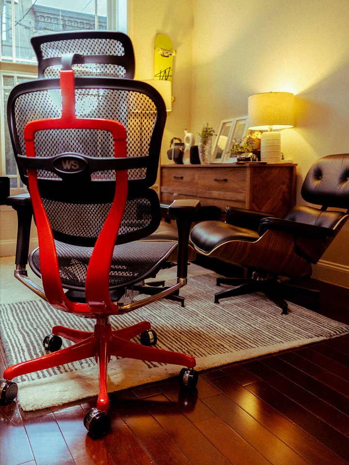 Ferrari Scuderia Red product image (2)