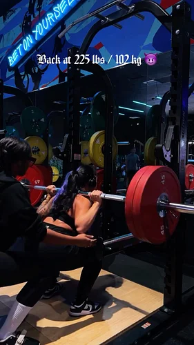 Just when you think life is going ok, it crumbles again 💔

1RM attempt at 225 lbs/102 kg 😤 My weight: 118 lbs/53.5 kg. 

This...