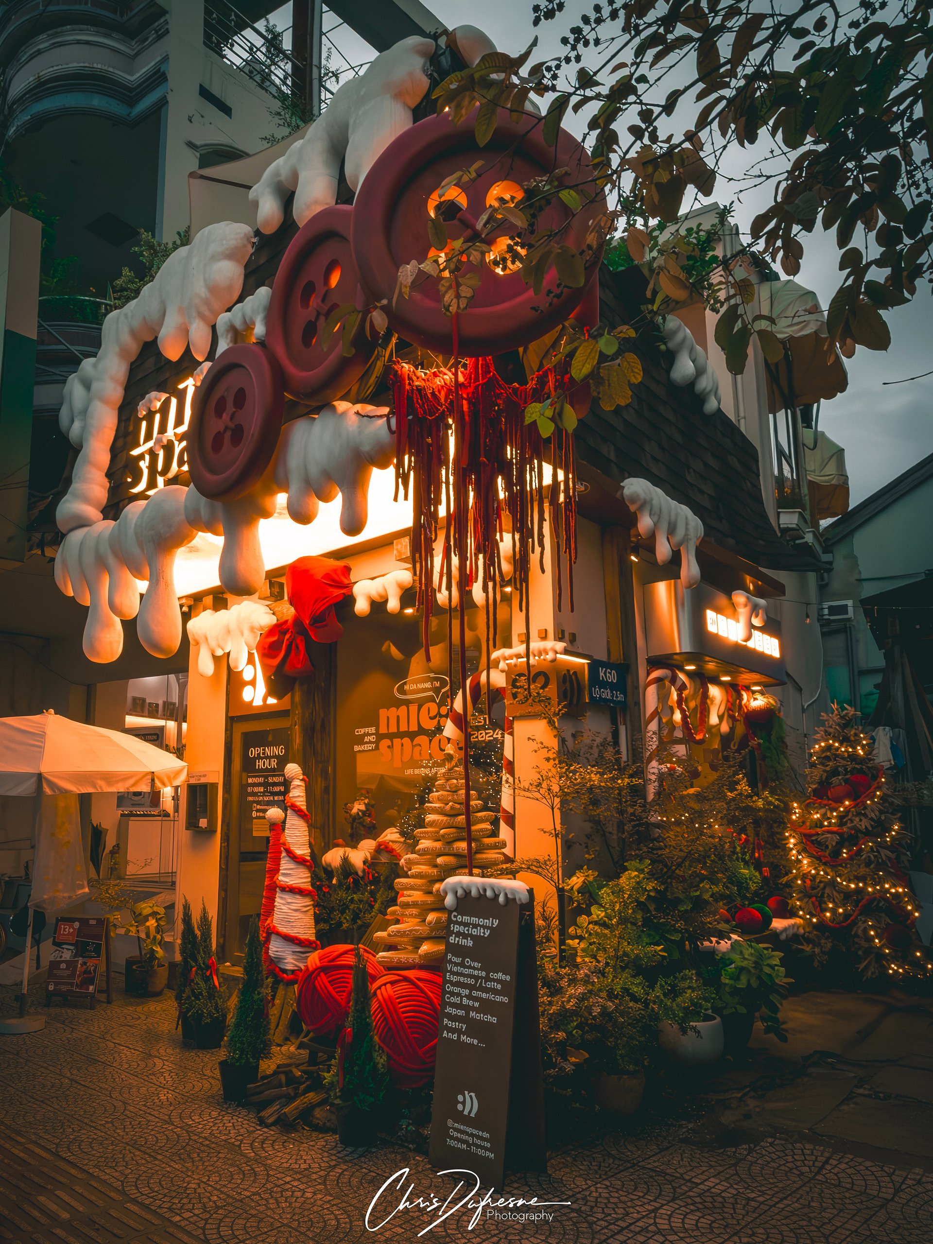 Christmas Cafes of Da Nang product image (1)