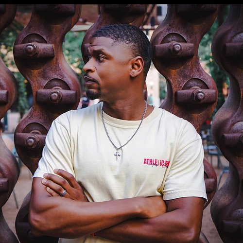 Win in silence and praise God publicly! 