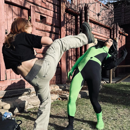 Moar Shego and Kim apps so me photos from the #calgaryexpo2024. Omg so much freaking fun 🖤💚🖤

More sweet pictures with my awe...