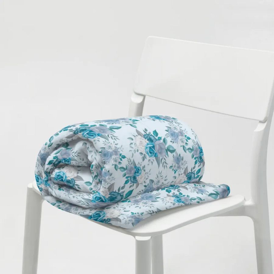 Blue Roses Blanket product image (7)