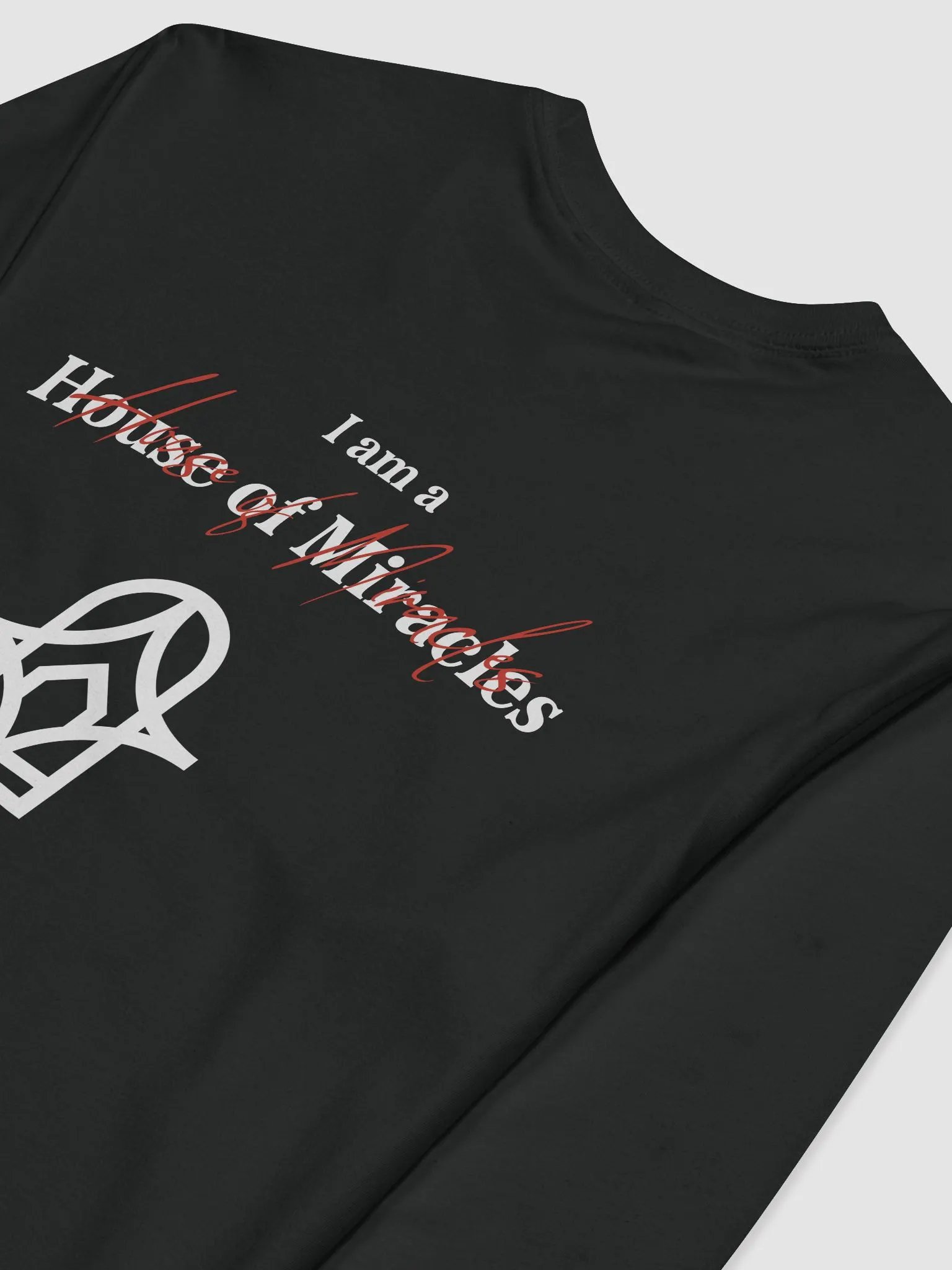 I am a House of Miracles | Longsleeve | Crafty product image (4)