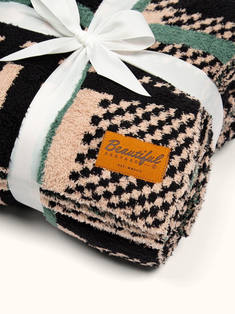 Plush Throw Blanket product image (5)