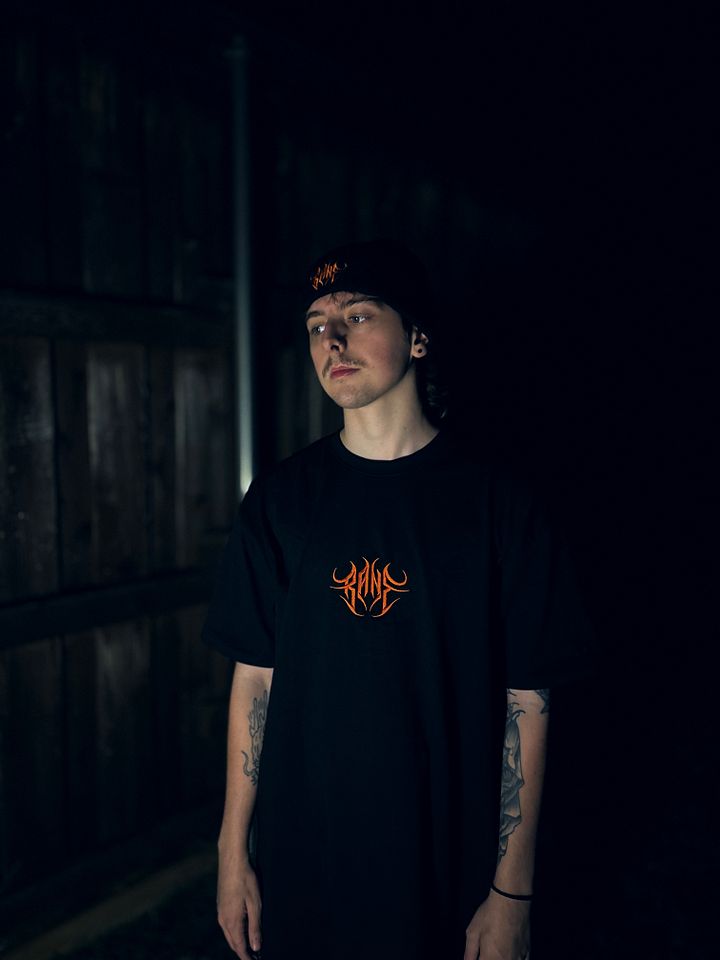 EMBROIDERED HEAVYWEIGHT TEE product image (1)