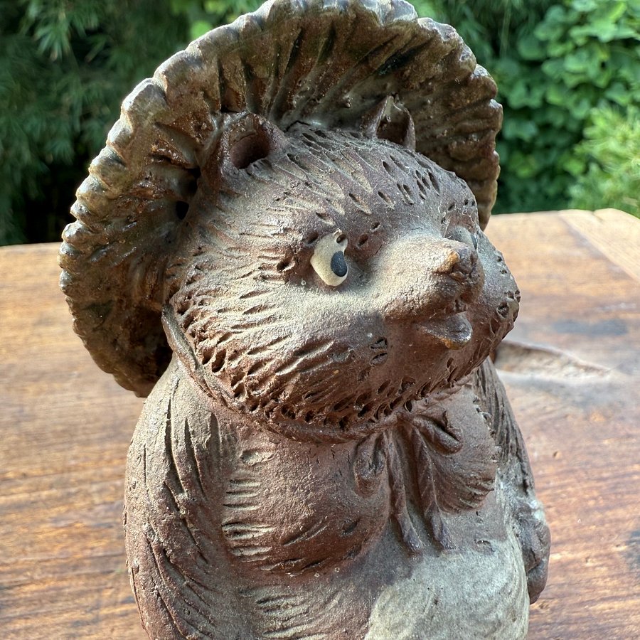 🎎 Vintage Japanese Tanuki Statue with Sake Flask & Ledger – Japan Antique Roadshow product image (4)