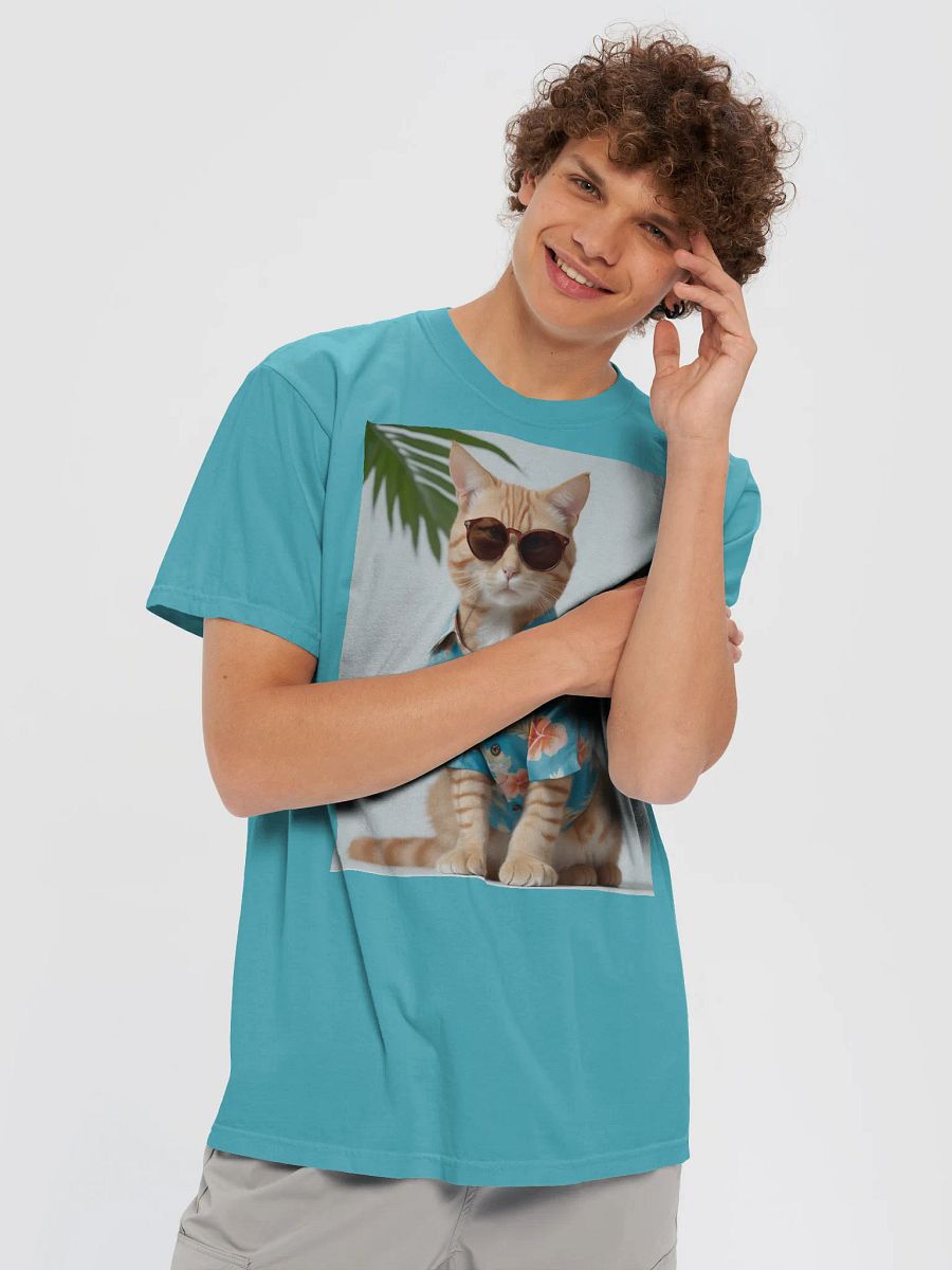 Cat on Vacation T-Shirt product image (5)