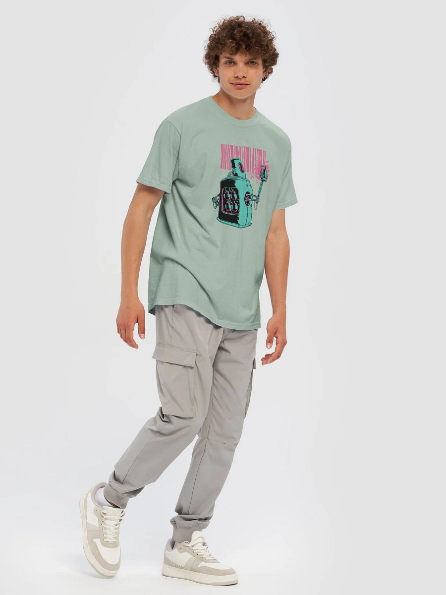 Retro-Futuristic Robot Tee product image (88)