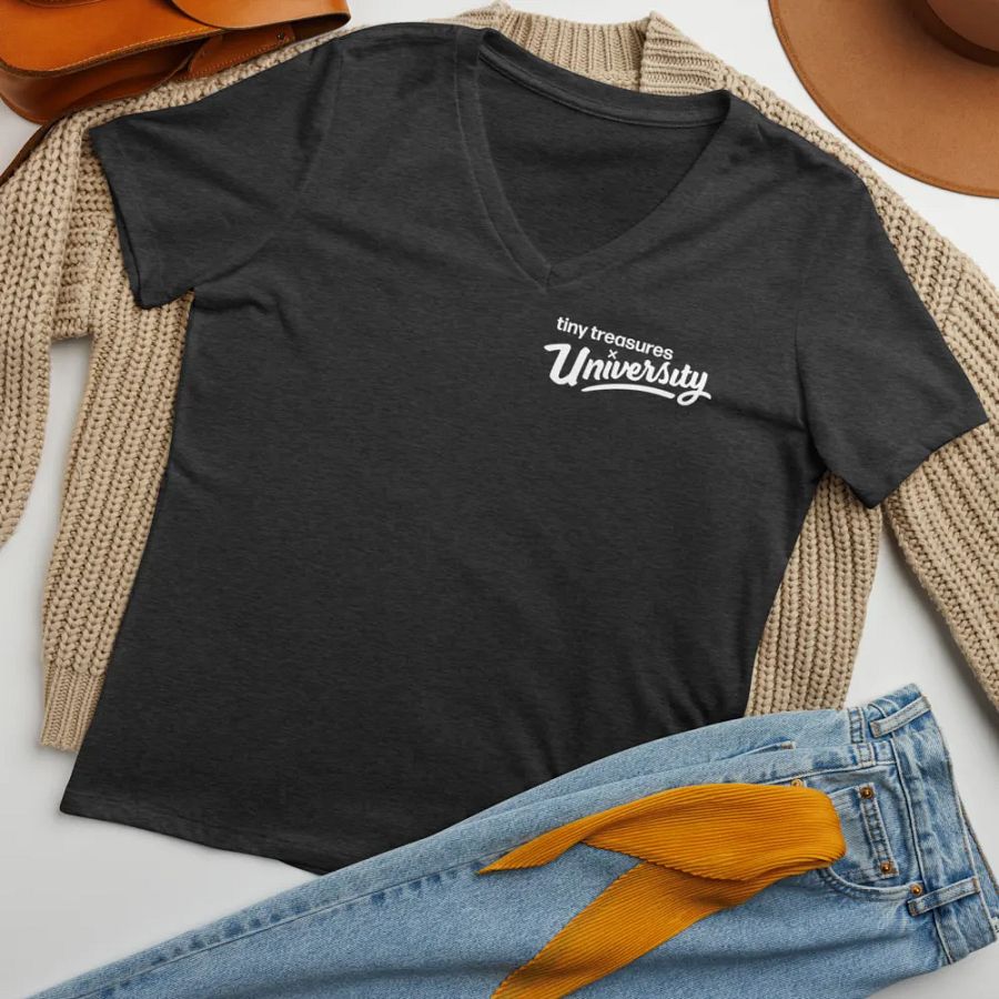 University V-Neck product image (7)