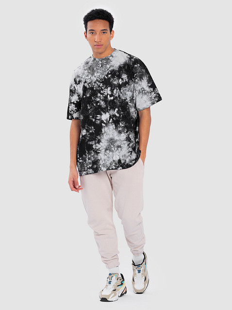 Photo showing Shaka Wear Oversized Tie-Dye T-Shirt