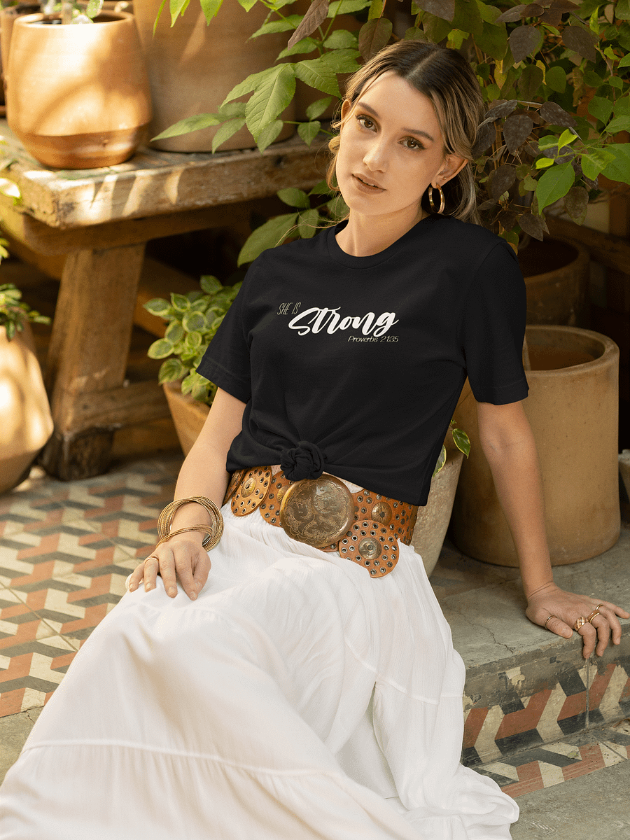 She Is Strong T-Shirt product image (10)