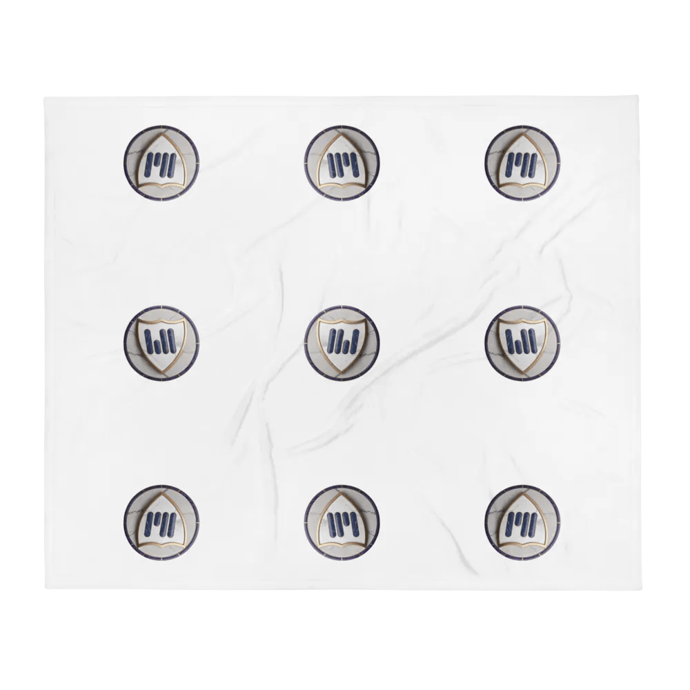 2024 Edition: Kuscheldecke Logo Weiß product image (1)