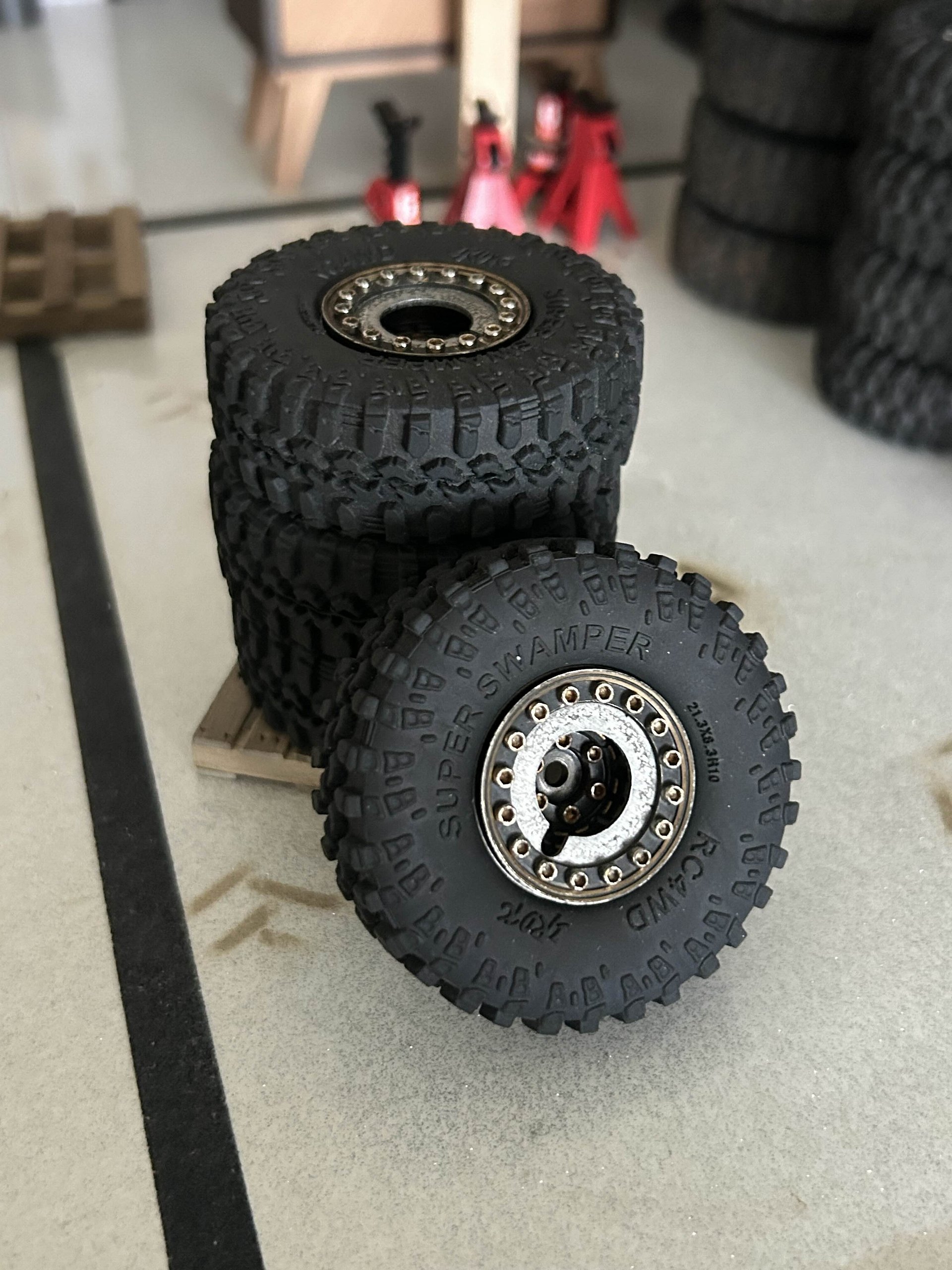 Brass wheels / rc4wd tires product image (1)