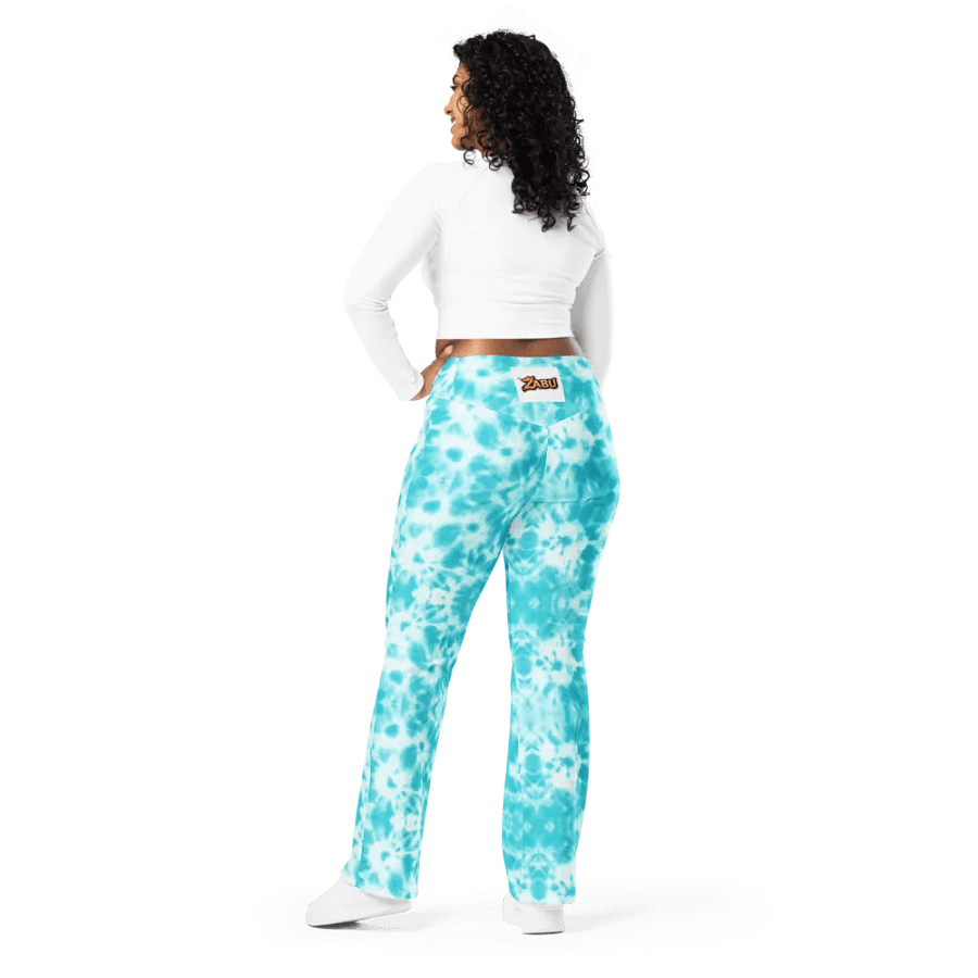 Sky Dream Flare Leggings product image (5)