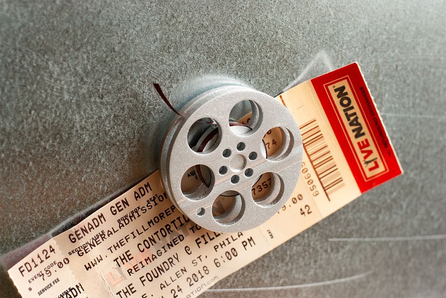 Retro Movie Reel Magnet for Filmmakers & Movies Buffs product image (27)