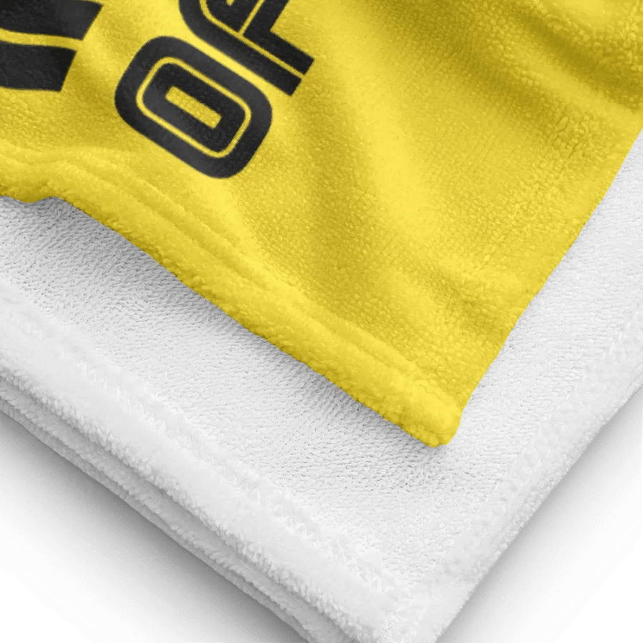 Pixels towel Yellow product image (5)