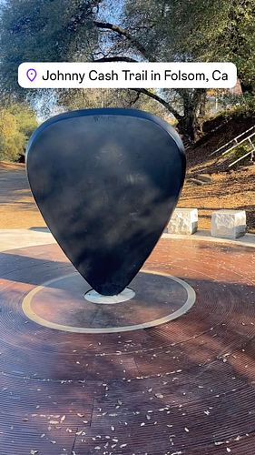 New art installation along the Johnny Cash Trail in Folsom, CA! #sacramento #folsom #johnnycash #artinstallation #musichistor...