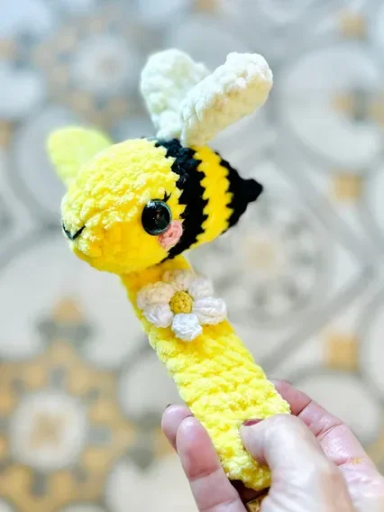 Bienen-Schlagarmband Häkelmuster product image (2)