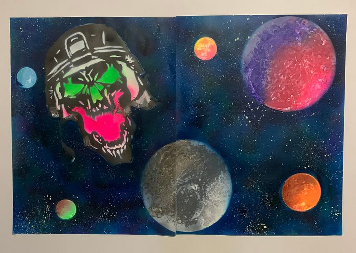 Skull Spray paint art product image (1)
