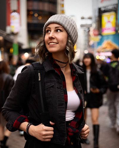 HEY! It's been a minute since I've updated my feed, wheeeee. Honestly I have a lack of photos of myself to share, this is one...