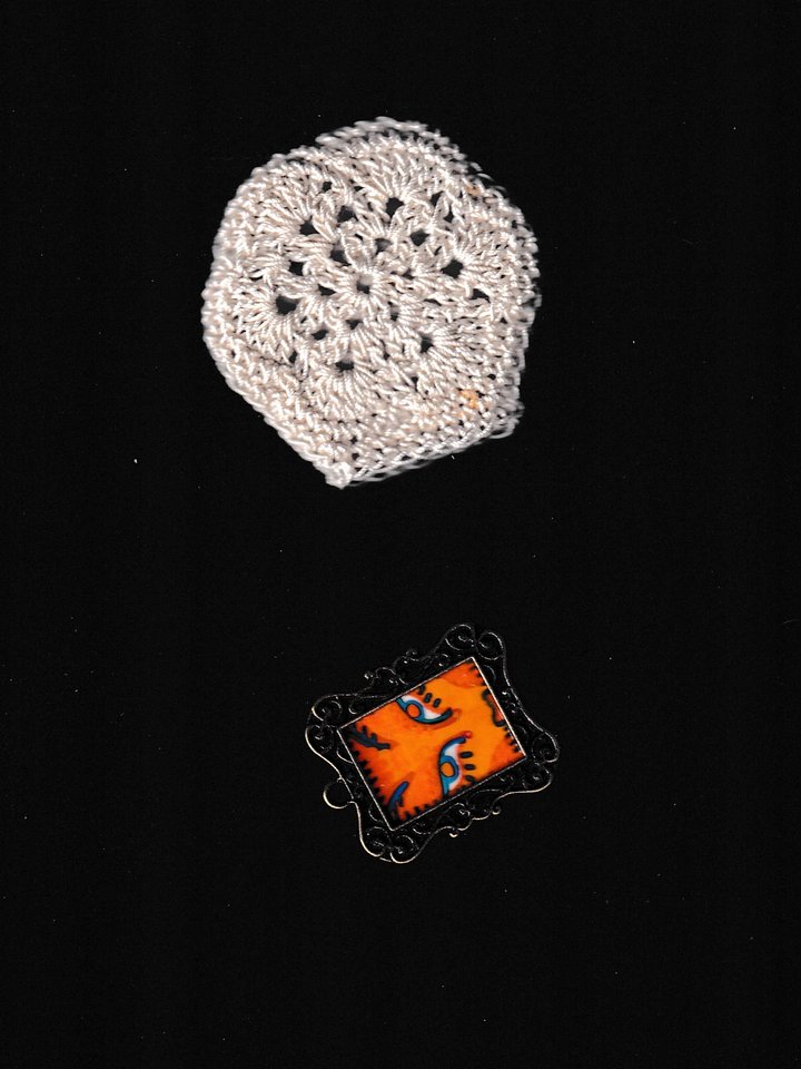 Protector pendant product image (1)