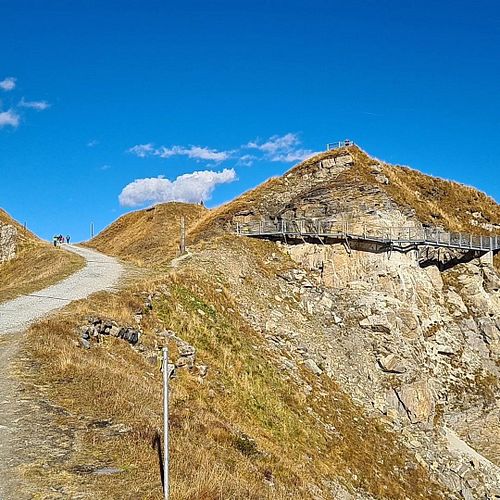 Stubnerkogel | Bad Gastein

Old picture found, labeled as 'Where the Wifi is weak'

#alps #mountains #hiking #ankogelgruppe #...