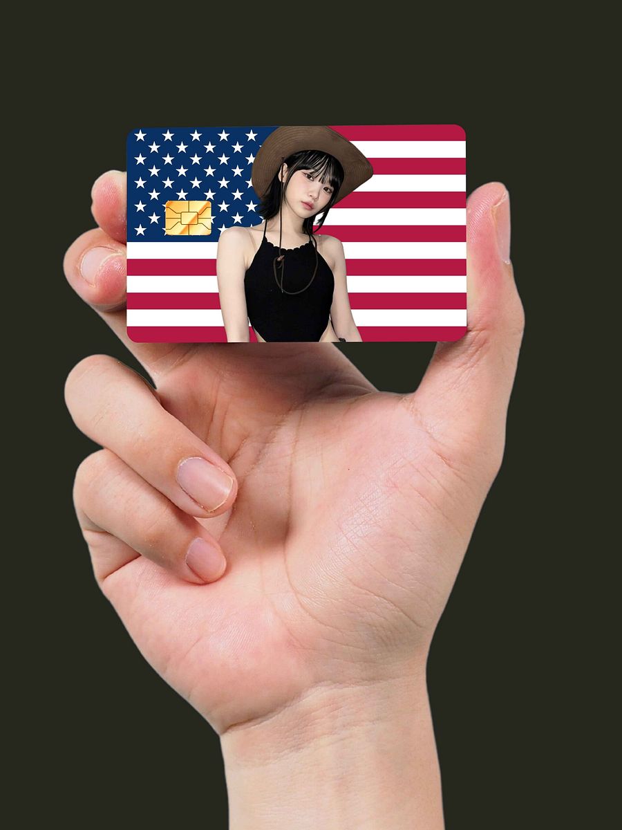 Chaewon Flag (Holographic) product image (2)