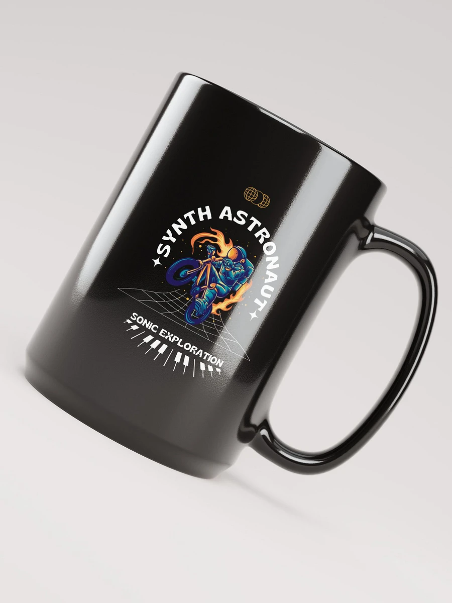 SYNTH ASTRONAUT MUG product image (4)