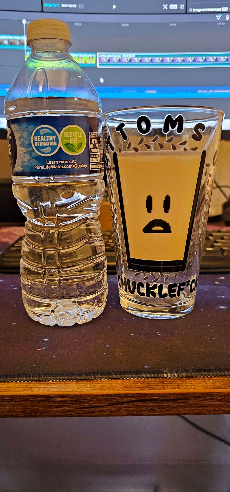 Dehydrate Pint Glass product image (6)