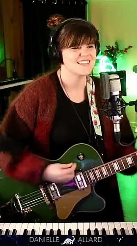 It's Sunday and the stars shine for you. Today's patron song is Through Glass and I hope it brings you joy today!
.
Full vide...