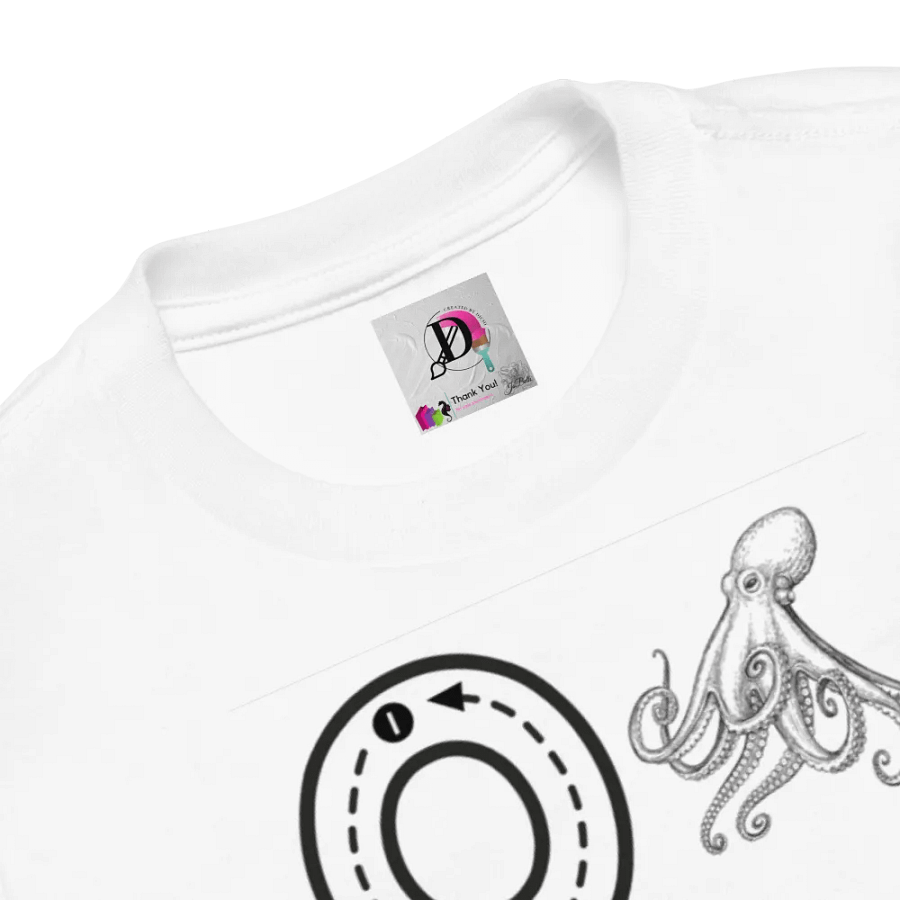 JoBeths' Signature  t-shirt 👚White Oo Design product image (4)