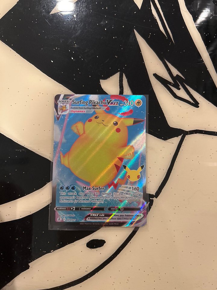 Surfing Pikachu Vmax product image (1)