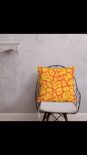 ✨ Brighten up your space with these bold and colorful pillows! Whether you’re looking for something vibrant and retro or flor...