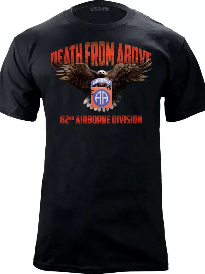 US Army 82nd Airborne Division Eagle and Shield Bold Colors Veteran T-Shirt product image (1)