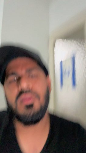 Roseanne Barr EXPOSES Piers Morgan as a FRAUD! Listen to this!