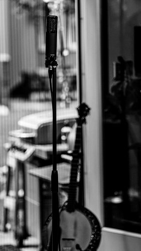 Buffalo Commons | feat @danjoharrismusic 
•
#live #music #food #drink