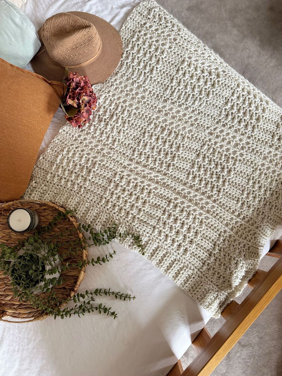 Silver Squares Thick Crochet Blanket Pattern | Quick, Easy Bulky Blanket PDF product image (4)