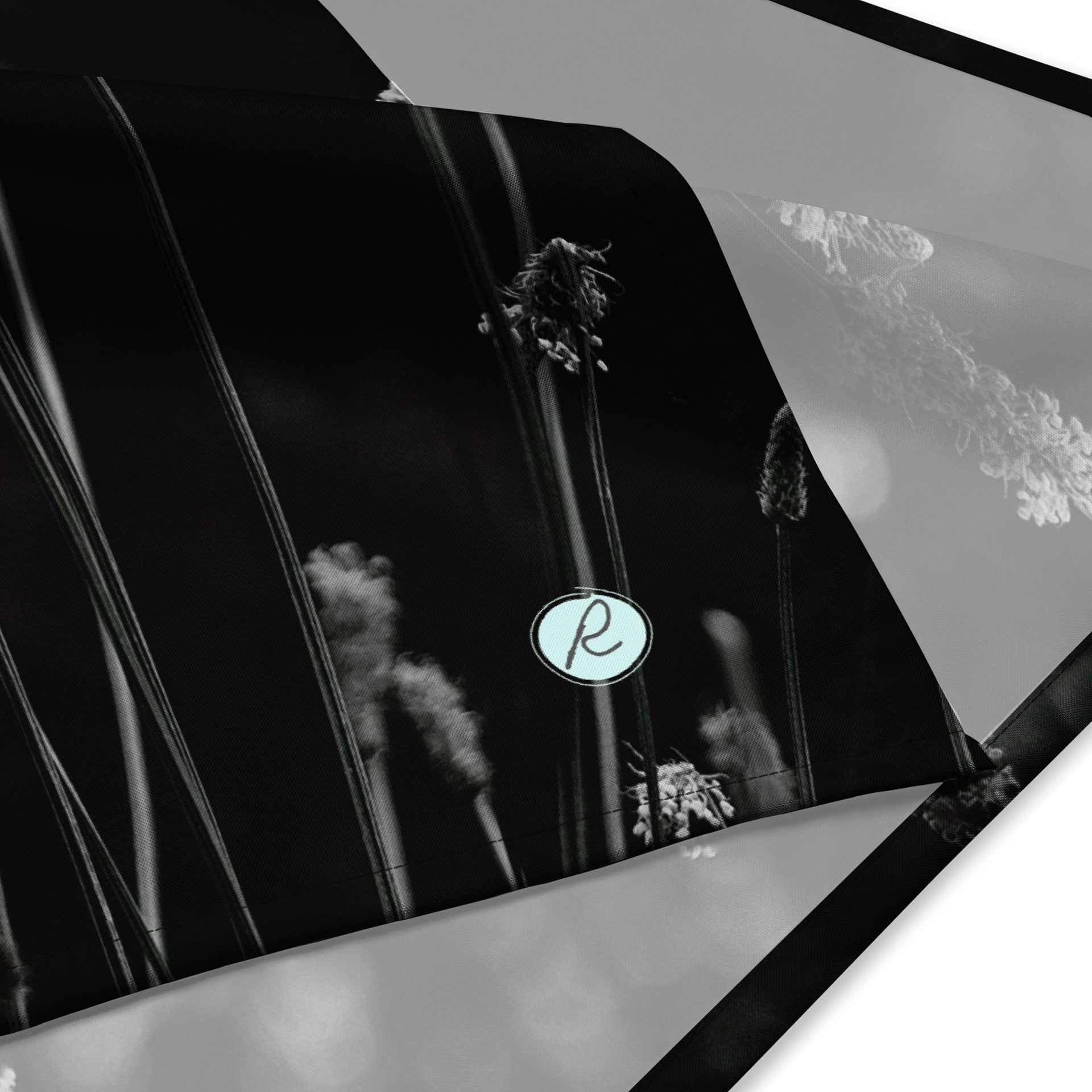 Bandana Tuch - Wildblumen schwarzweiß product image (2)