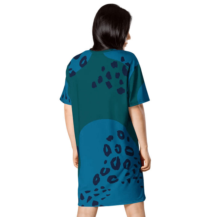 Leopard Waves T-Shirt Dress product image (2)