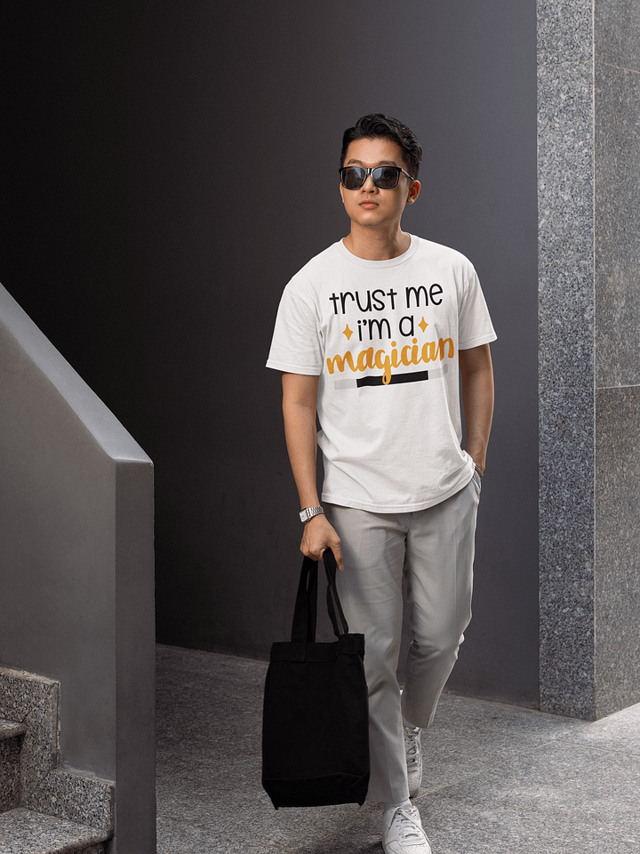 Trust Me, I'm a Magician T-shirt product image (2)