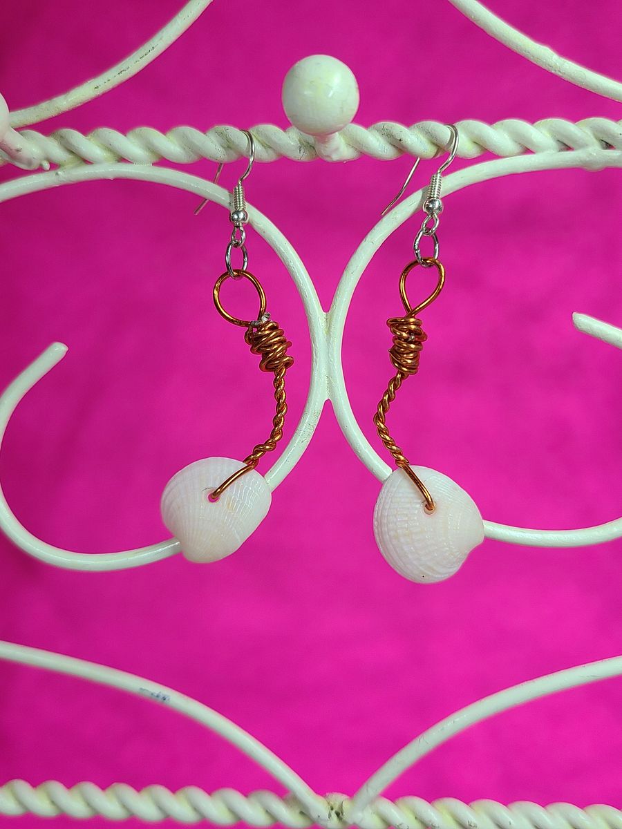 Shell wire wrapped Earrings product image (1)