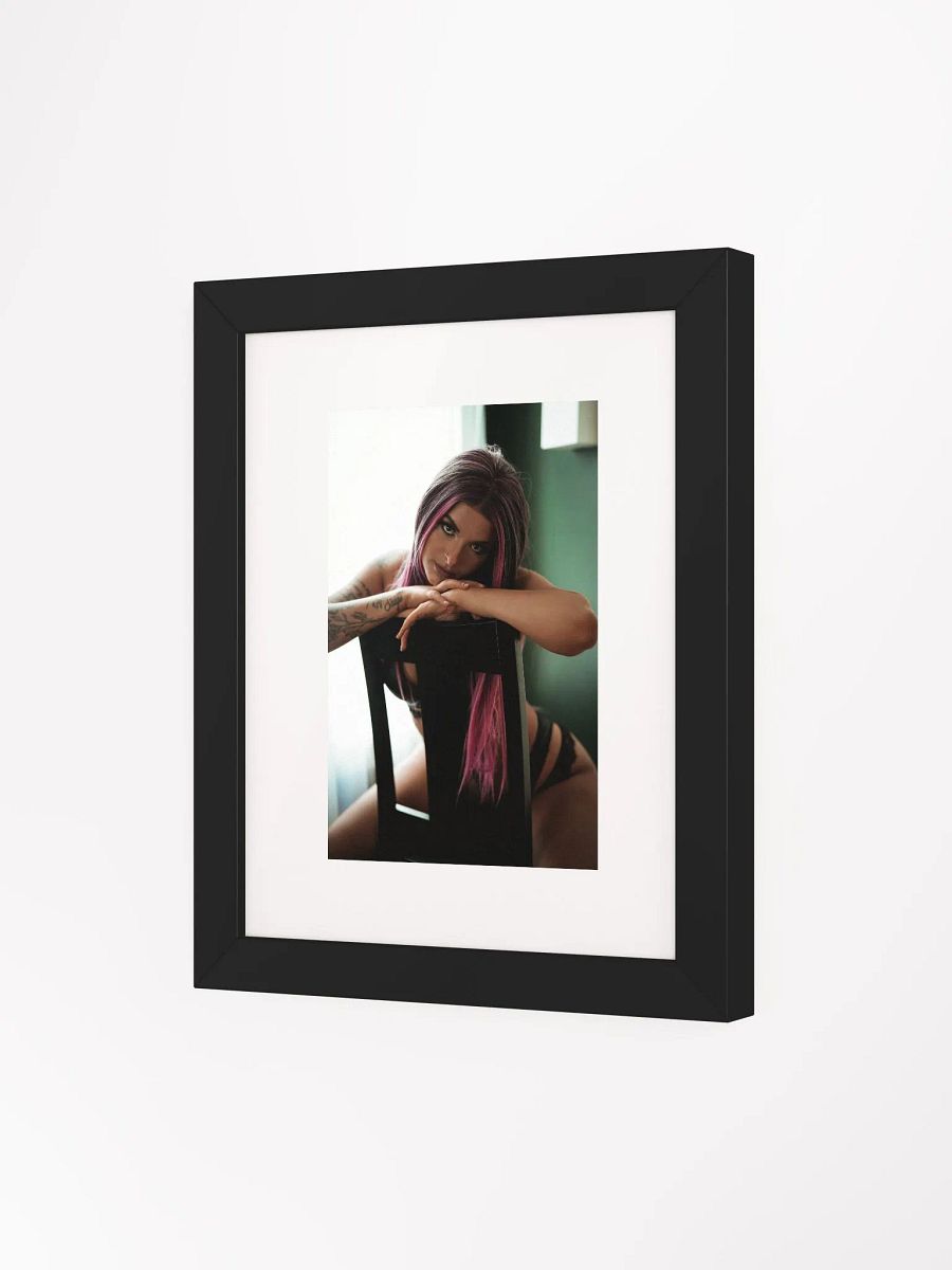 QueenQ Poster 4 product image (21)