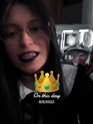 Damn, it’s been a whole year since i posted this fail #emogirl #itwasntaphase #piercerheveil #kingforaday #onthisday 