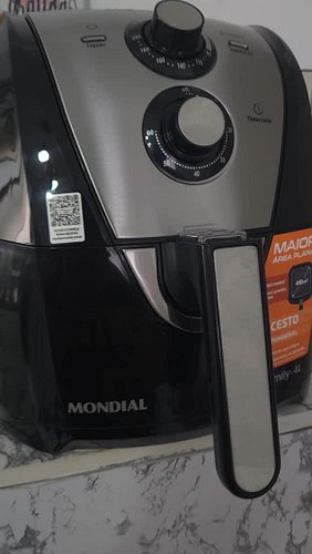 Estou amando cozinhar com a minha Airfryer! 😍 As batatas ficam crocantes e os legumes saborosos. É incrível como ela facilita...