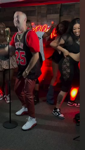 @tripp I should open hand the fk outta you..dont neva come here and pull some goofy shit like this again  #NegativeAssShon