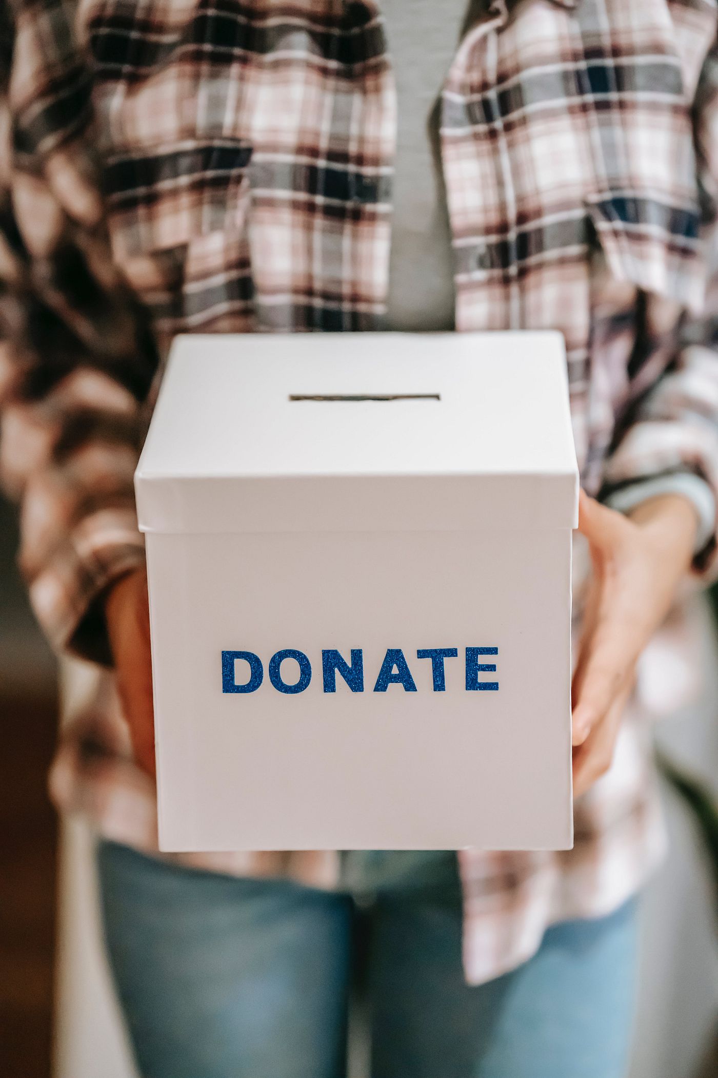 https://cdn.fourthwall.com/sr-creators/resources/5a5d4c12-25a8-43e3-87ef-d7abb0dc7f76/d7b55303fac7ab228ff594a4d5027fc0_4c054195117e.jpg