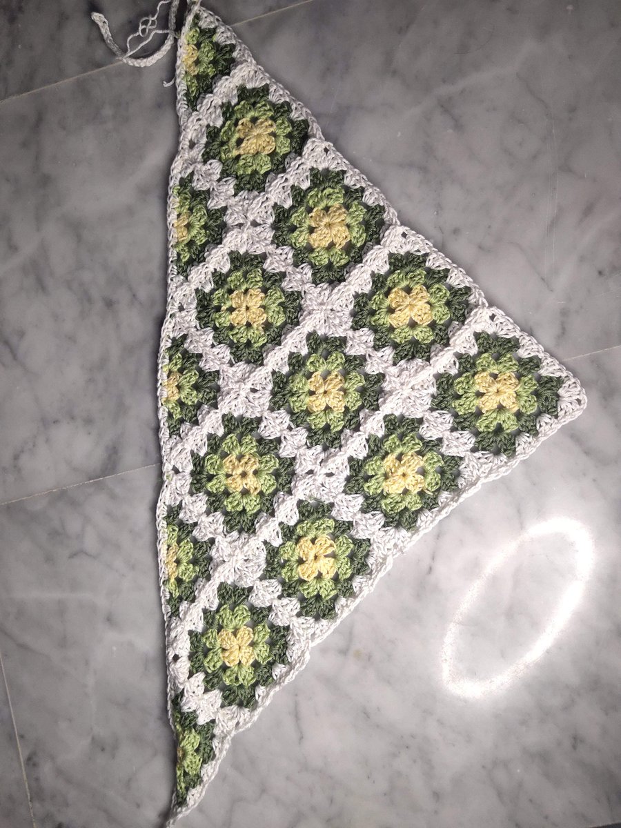 Granny square bandana pdf pattern product image (2)