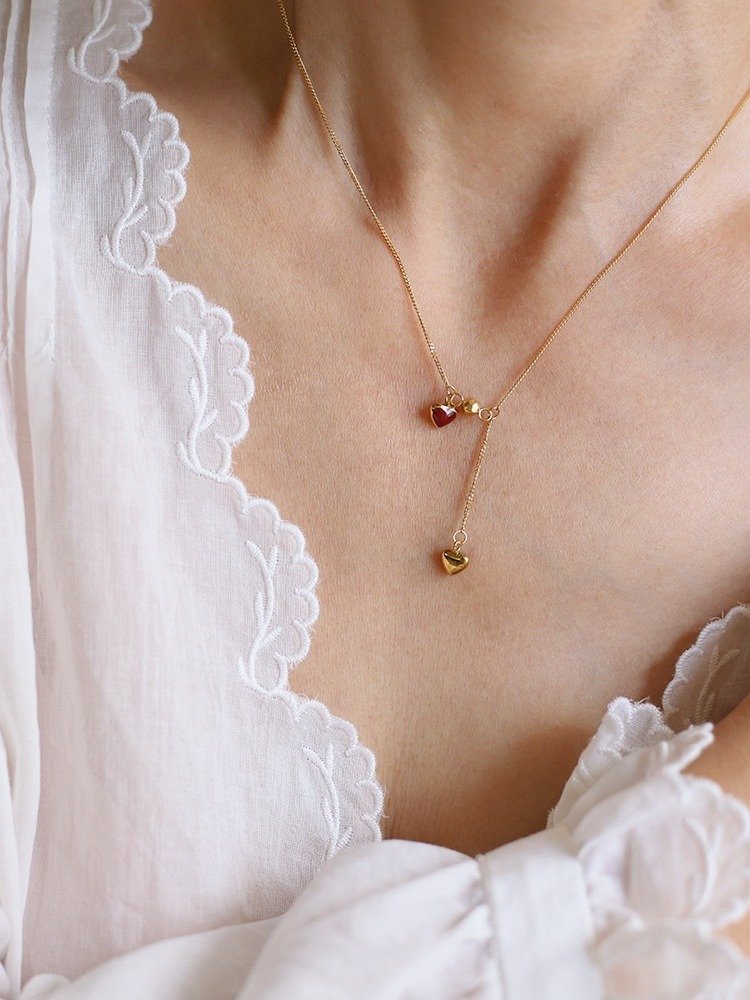 Wine red love tassel Necklace | 18K Gold Plated. product image (2)