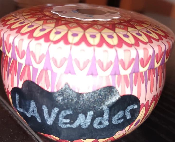 Lavender Scented Tin designer Candle product image (1)
