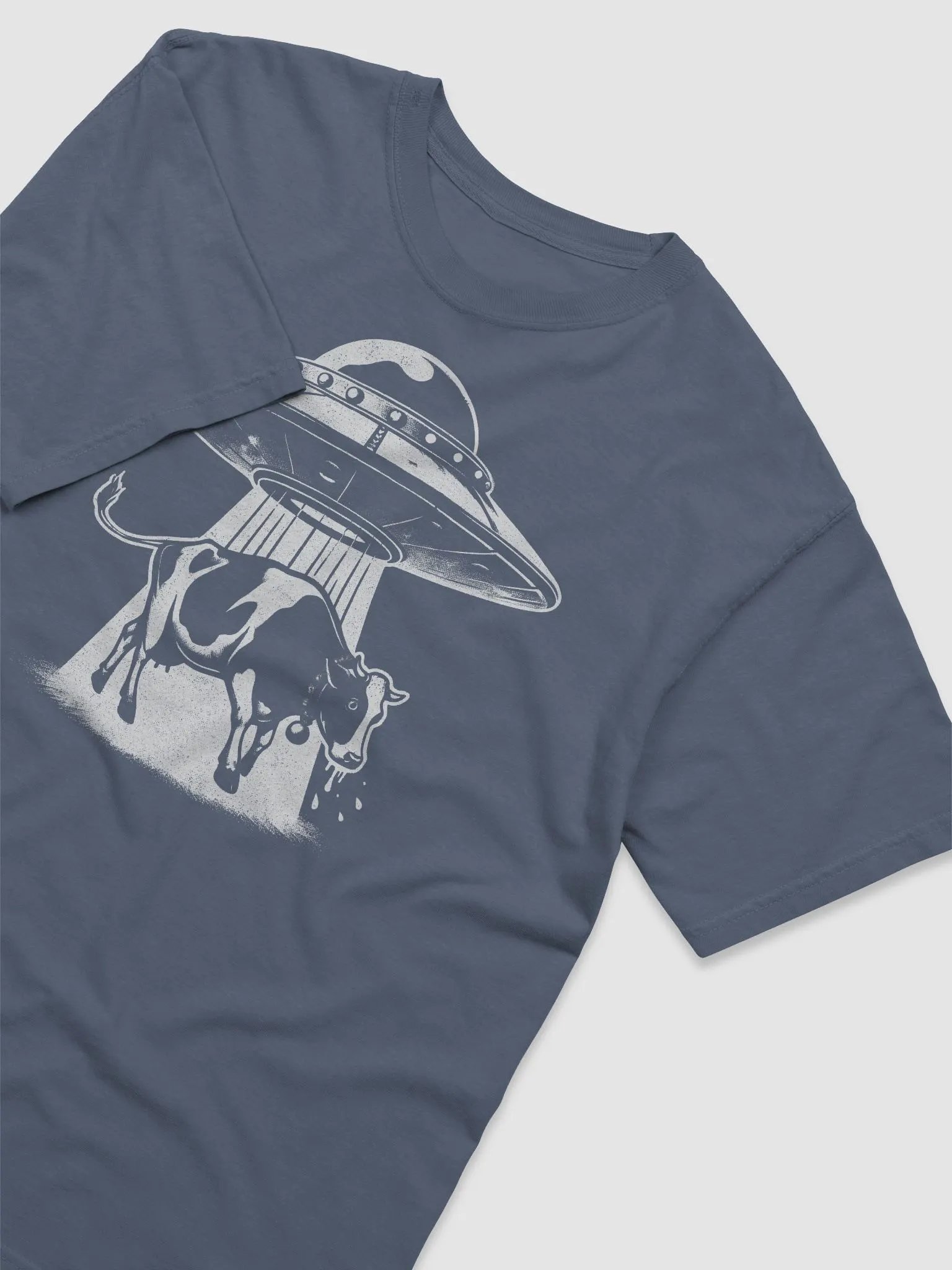 Whimsical Cow and UFO Graphic Tee product image (2)